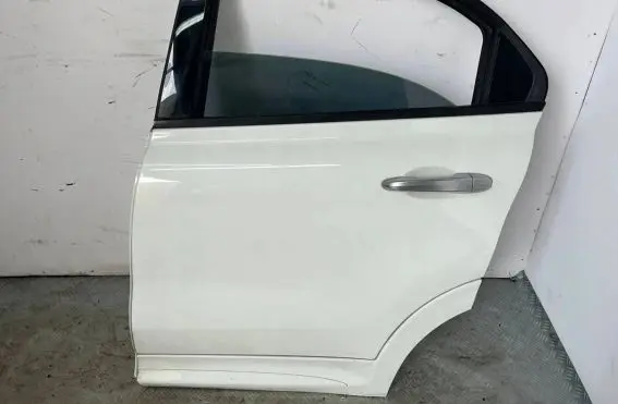 Fiat 500X Rear door