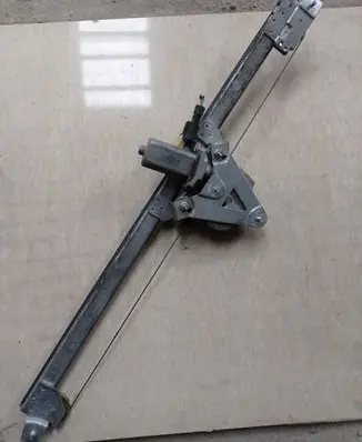 Renault Trafic II (X83) Front door window regulator with motor 7700311821 91165705