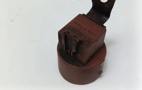 Renault Laguna I Other relay 03655