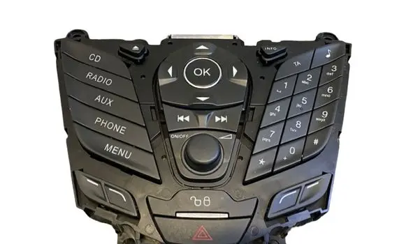 Head unit multimedia control
