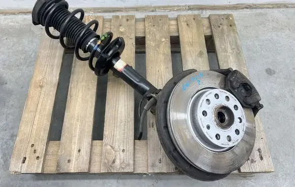 Skoda Octavia Mk2 (1Z) Front shock absorber with coil spring 