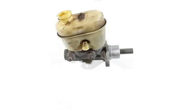 Master brake cylinder