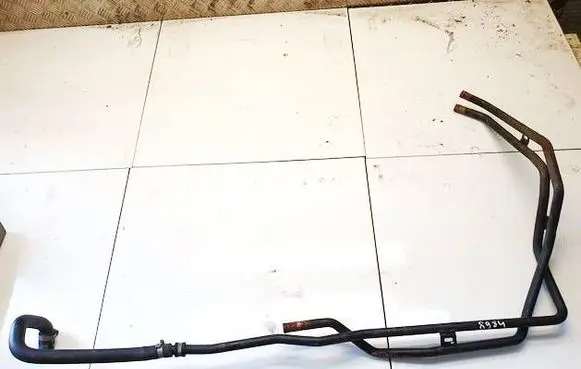 Engine coolant pipe/hose