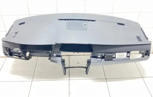 BMW 5 E60 E61 Dashboard 7034108