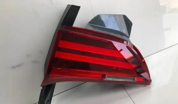 BMW 5 GT F07 Tailgate rear/tail lights 7306168