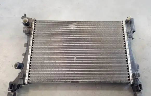 Opel Corsa D Coolant radiator 55701408