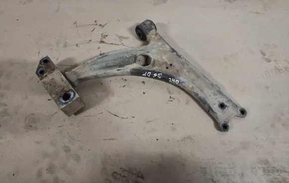 Volkswagen PASSAT B6 Front lower control arm/wishbone 3C0407153B