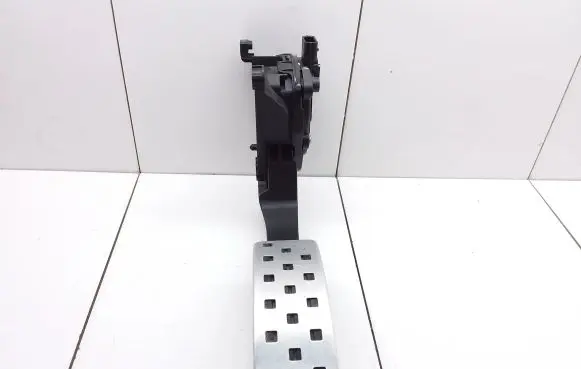 Renault Captur Accelerator throttle pedal 180026380R