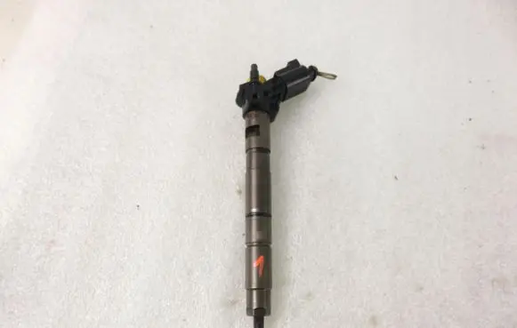 Audi A6 S6 C6 4F Fuel injector 0445115024 059130277S