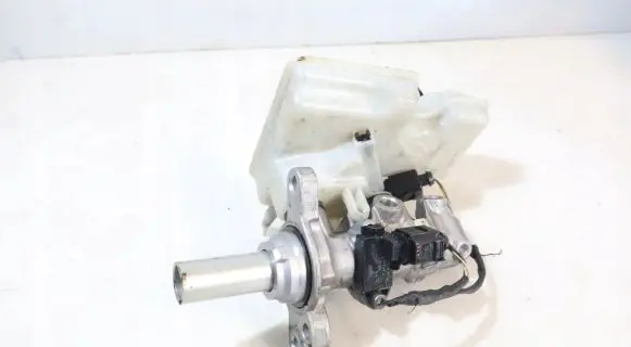 Skoda Octavia Mk3 (5E) Master brake cylinder