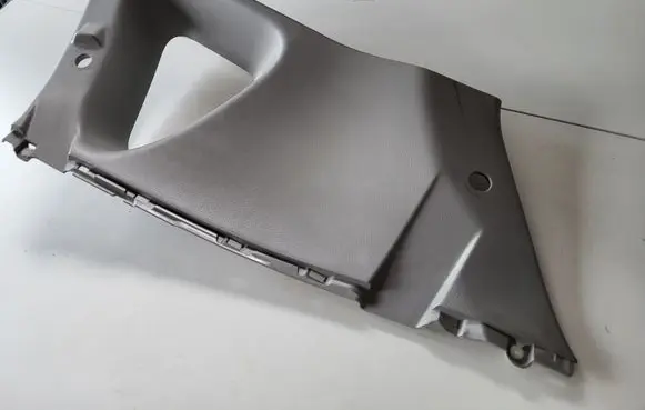 Toyota Verso Tailgate/trunk upper cover trim 624700F030