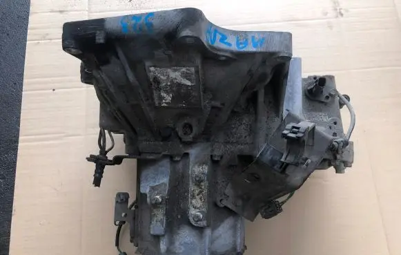 Mazda 323 F Manual 5 speed gearbox F5D23