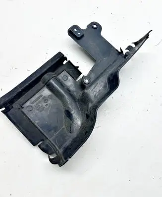 Volvo XC70 Intercooler air guide/duct channel 31323244 M0N7A