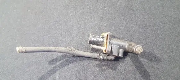 Mazda 626 Clutch master cylinder