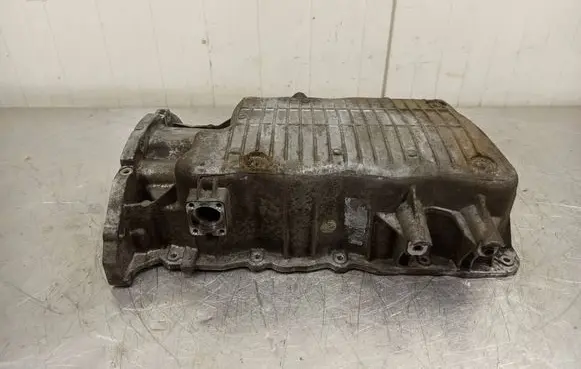 Hyundai Santa Fe Oil sump miskaolejowa