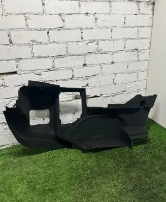 Toyota Avensis T250 Trunk/boot side trim panel
