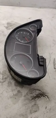 Speedometer (instrument cluster)