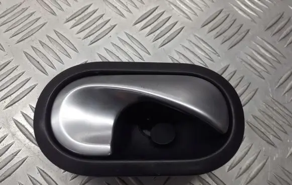 Renault Megane II Front door interior handle 8200028486