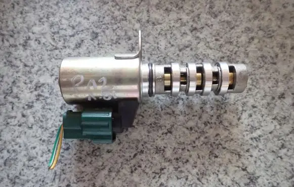Nissan Primera Camshaft vanos timing valve 