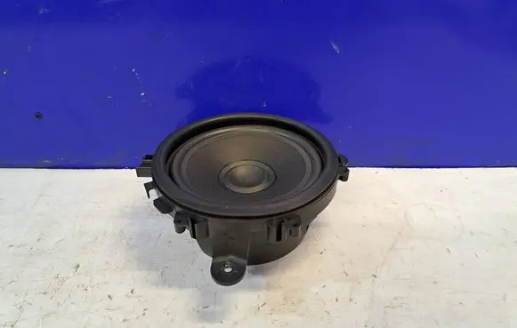 Volvo XC90 Front door speaker 30797139