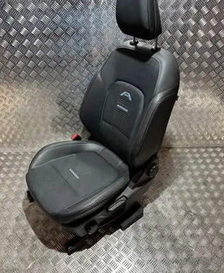 Ford Focus Front driver seat DG21132
