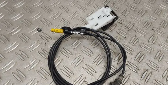 Toyota Yaris Engine bonnet/hood lock release cable 