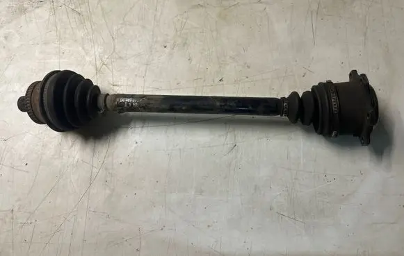 Volkswagen PASSAT B5.5 Front driveshaft 8D040727