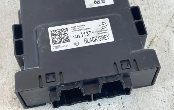 Opel Insignia B Gateway control module 13521137