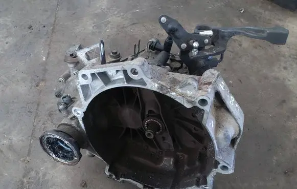 Volkswagen Polo Manual 5 speed gearbox GSH