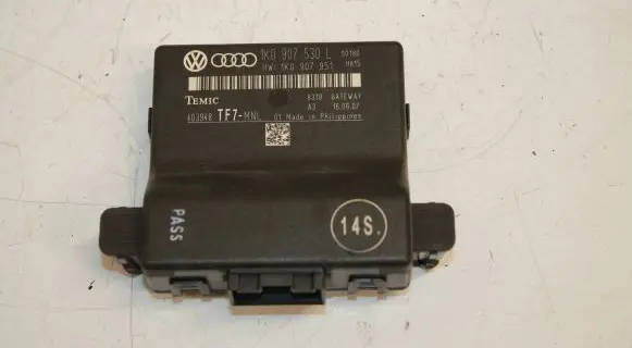 Audi A3 S3 8P Gateway control module 1K0907530L 403948 1K0907951