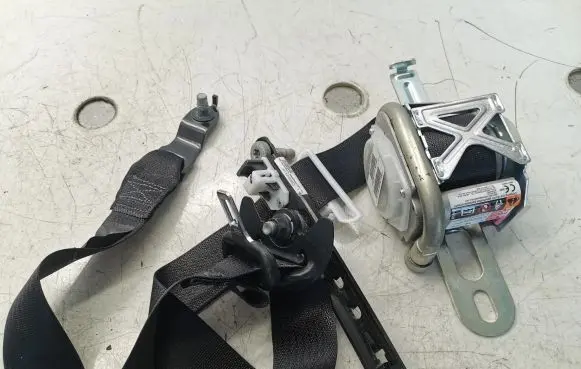 Jeep Grand Cherokee Front seatbelt 5ME36DX9AD