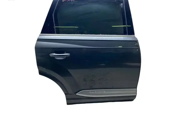 Audi Q7 4M Rear door 123456