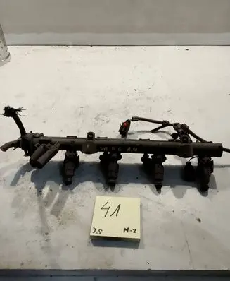 Volkswagen Polo III 6N 6N2 6NF Fuel main line pipe 032133313