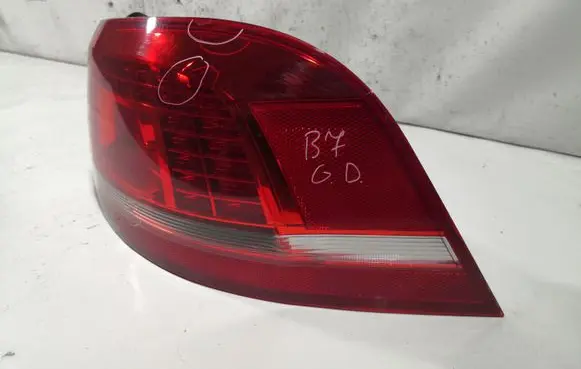 Volkswagen PASSAT B7 Rear/tail lights 3AF945310