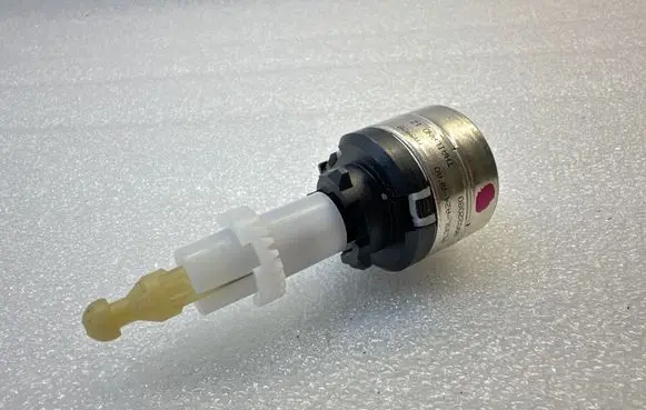 Ford Mondeo MK I Headlight level adjustment motor 89022080