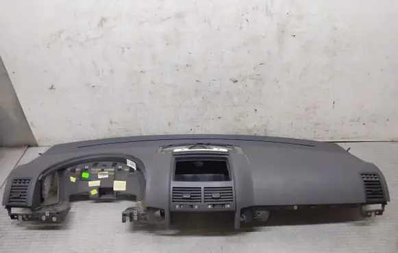 Volkswagen Touareg I Dashboard 7L6857076