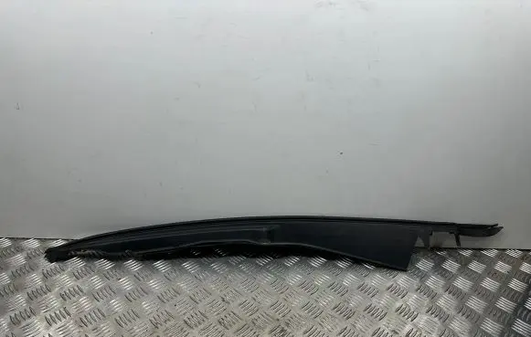 Fender end trim