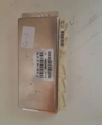 Mercedes-Benz GL X164 Air suspension control unit module (rear) A2515453232