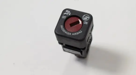 Opel Mokka Other switches/knobs/shifts 9641391277