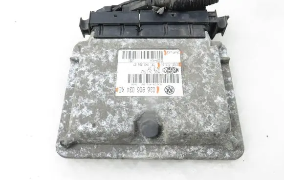 Skoda Fabia Mk1 (6Y) Engine control unit/module 036906034KE 6160131301 IAW4TVKE