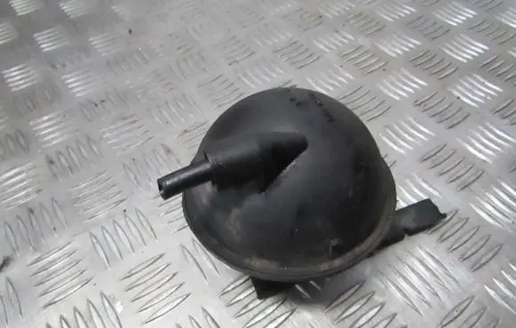 Vacuum air tank