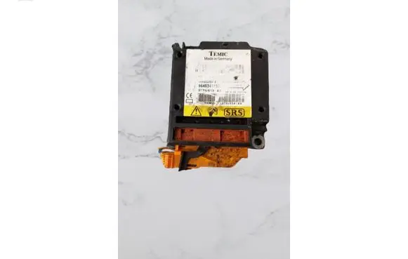 Peugeot 607 Airbag deployment crash/impact sensor