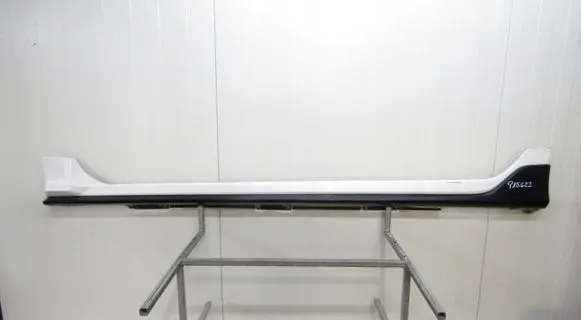 Front sill (body part)