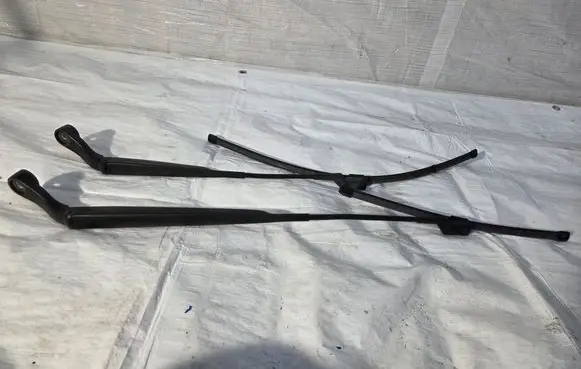 Opel Adam Windshield/front glass wiper blade W000039559