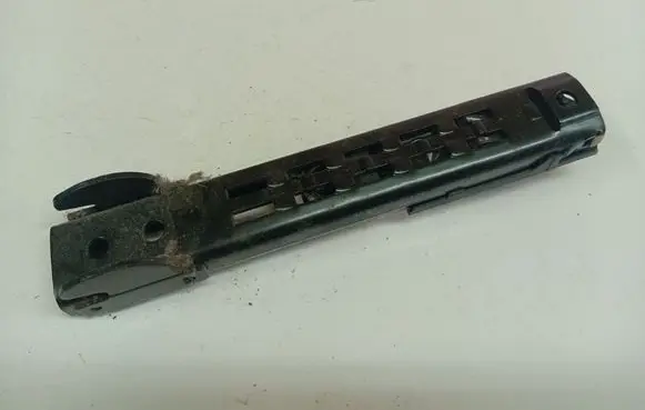 Skoda Octavia Mk2 (1Z) Seat belt adjustment rail 0005136