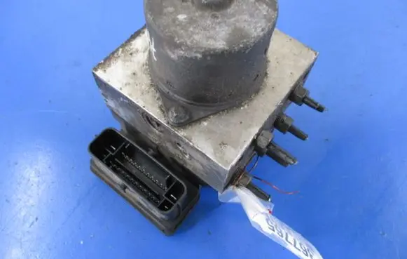 Alfa Romeo 159 ABS Pump 51828597
