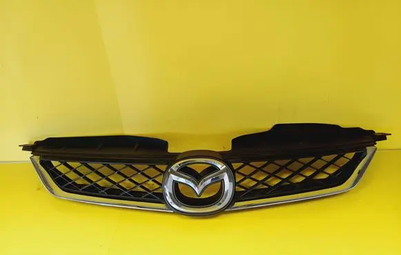 Mazda 5 Front grill C23550711