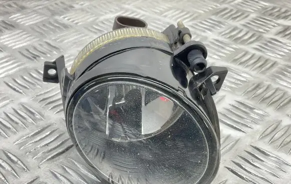 Volkswagen Touran I Front fog light 27128700
