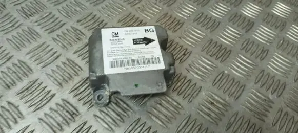 Opel Zafira A Airbag control unit/module 09229303 BGS0733041U 330518650