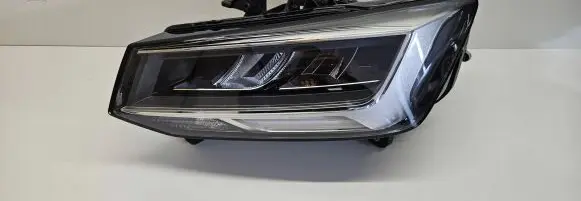 Audi Q2 - Headlight/headlamp 81A941011 1277906 07032023